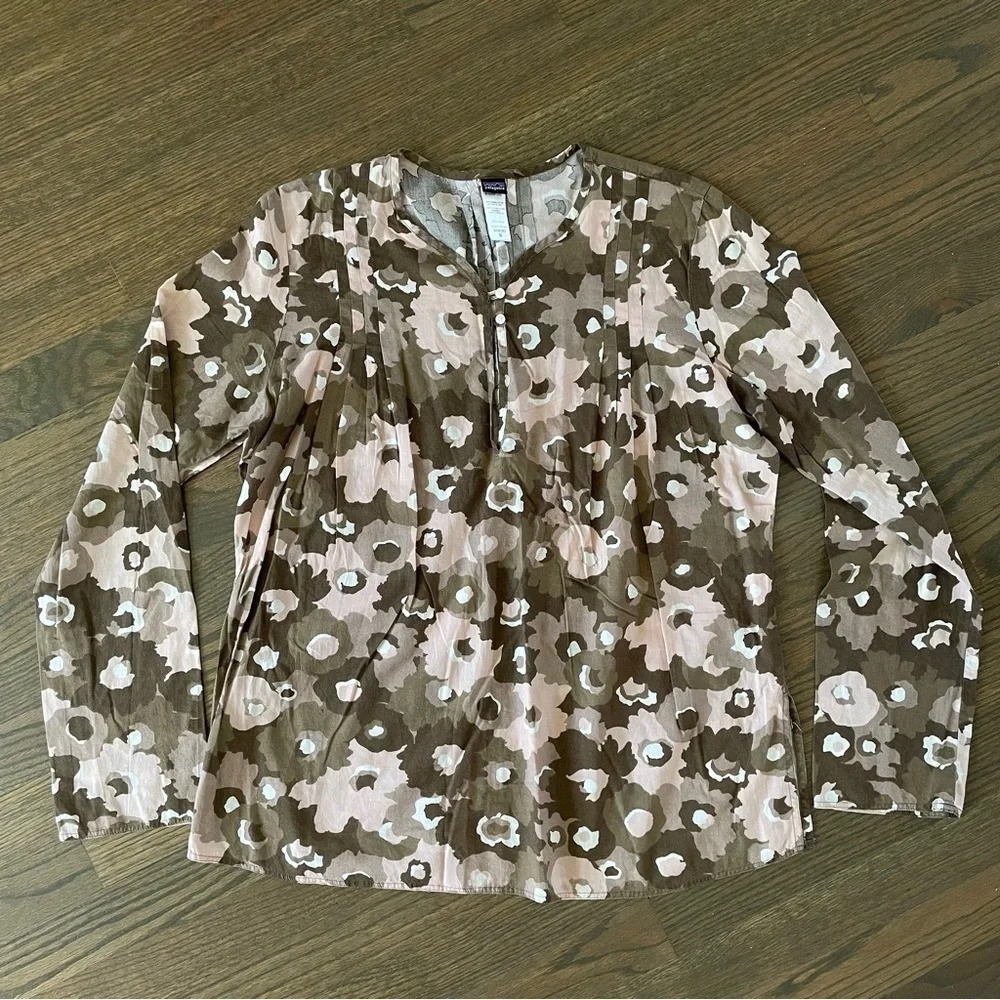 Patagonia Organic Cotton Top in Blossom Fields: Shell Pink Women M